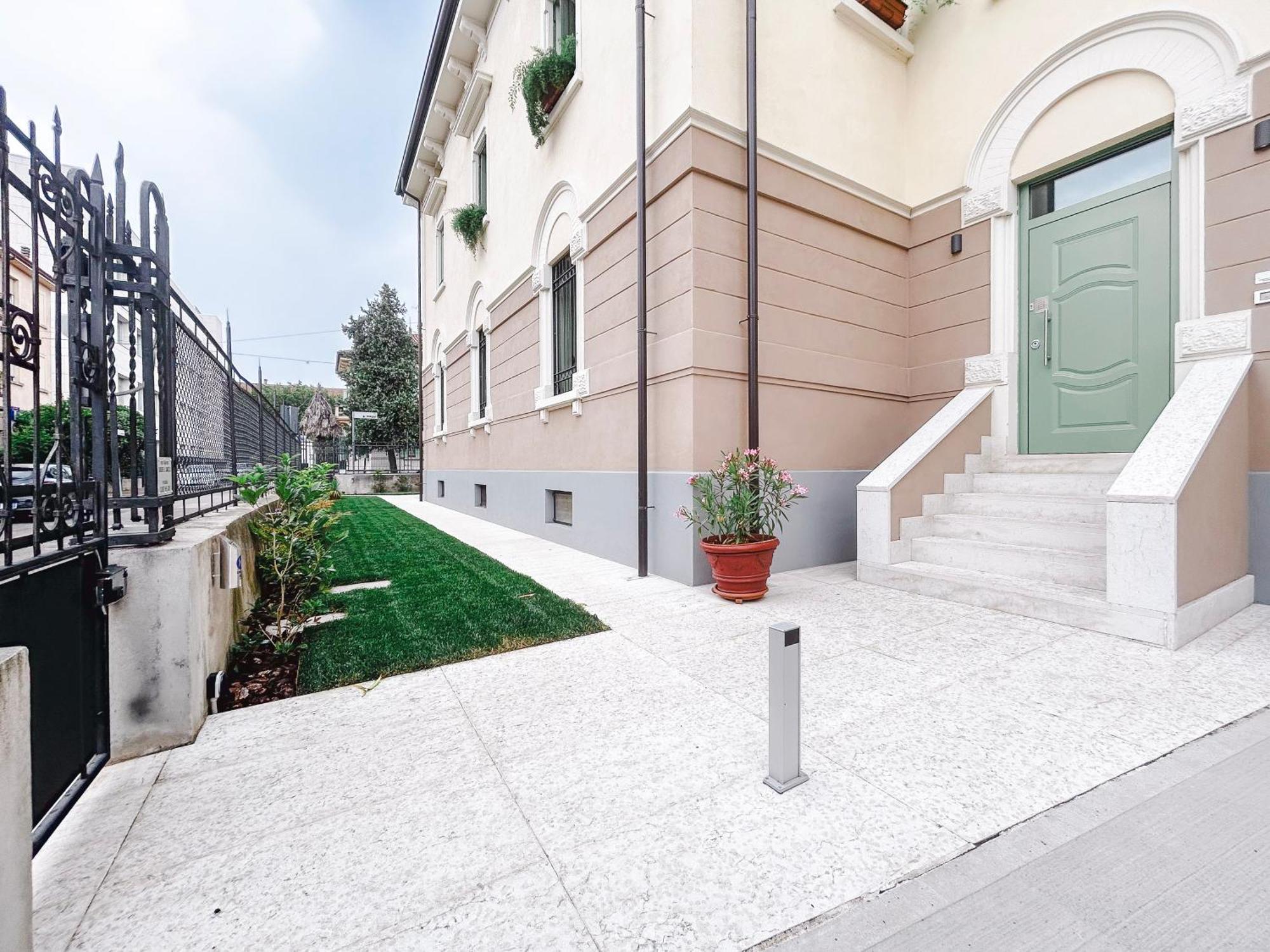 Via Poma Rooms Verona Ngoại thất bức ảnh